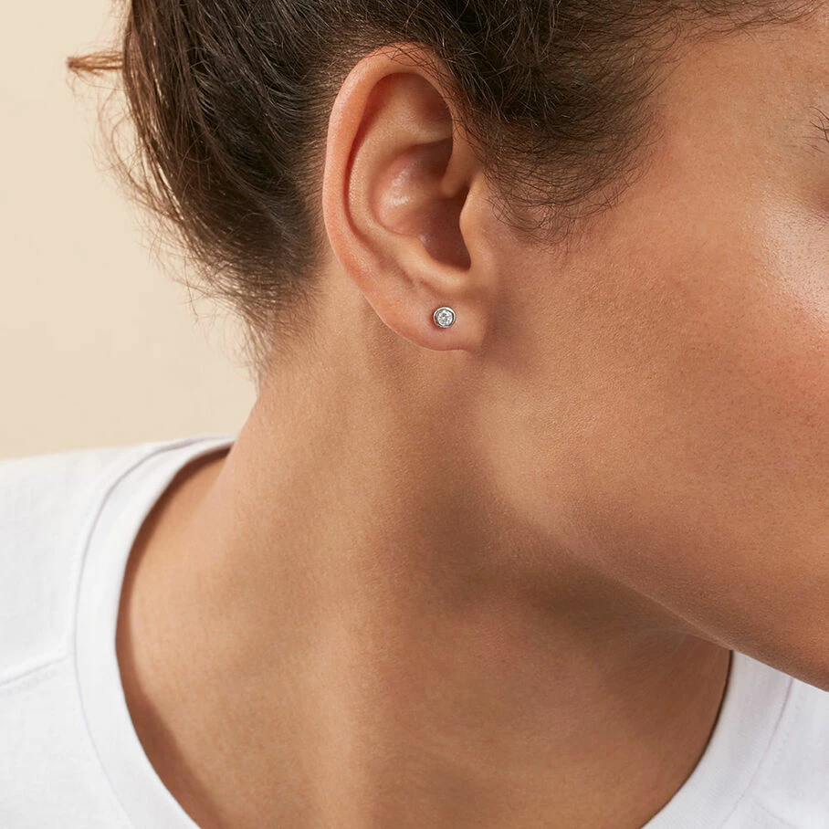 AGATHA FR Boucles D'oreilles Puces BRILLANT - Cristal / Argenté – Image 2