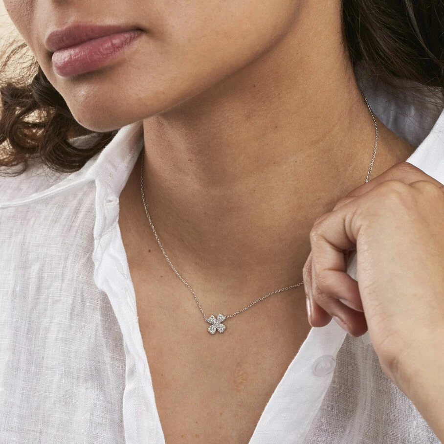 AGATHA FR Collier Ras Du Cou TREFLE - Cristal / Argenté – Image 2